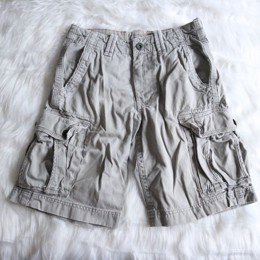 American Eagle Taupe Cargo Shorts